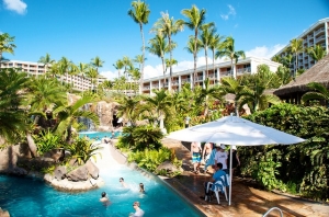 Find out about the best hotels in Hawaii with lots of tourists